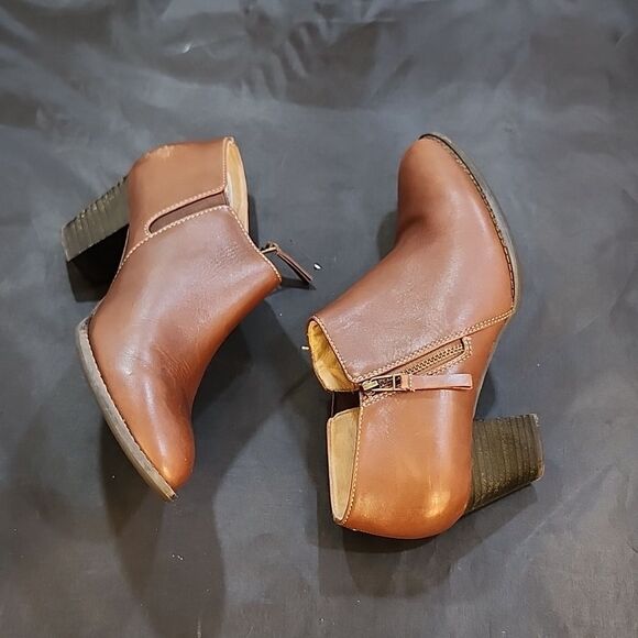 VIONIC JOLENE WOMEN'S LEATHER ANKLE BOOT G1 - Picture 12 of 15